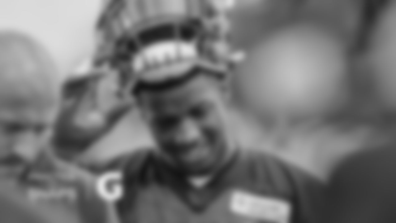 WR Anthony Miller
