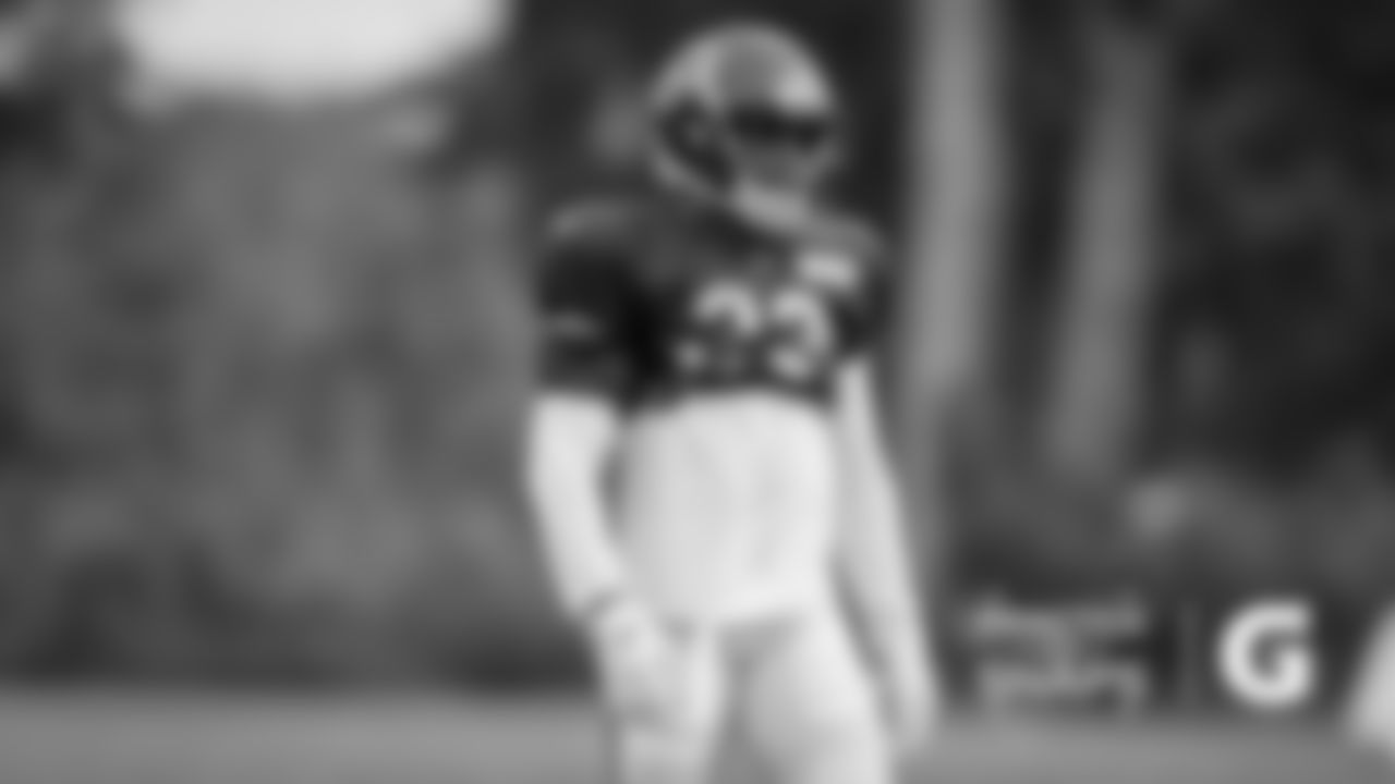 DB Jaylon Johnson