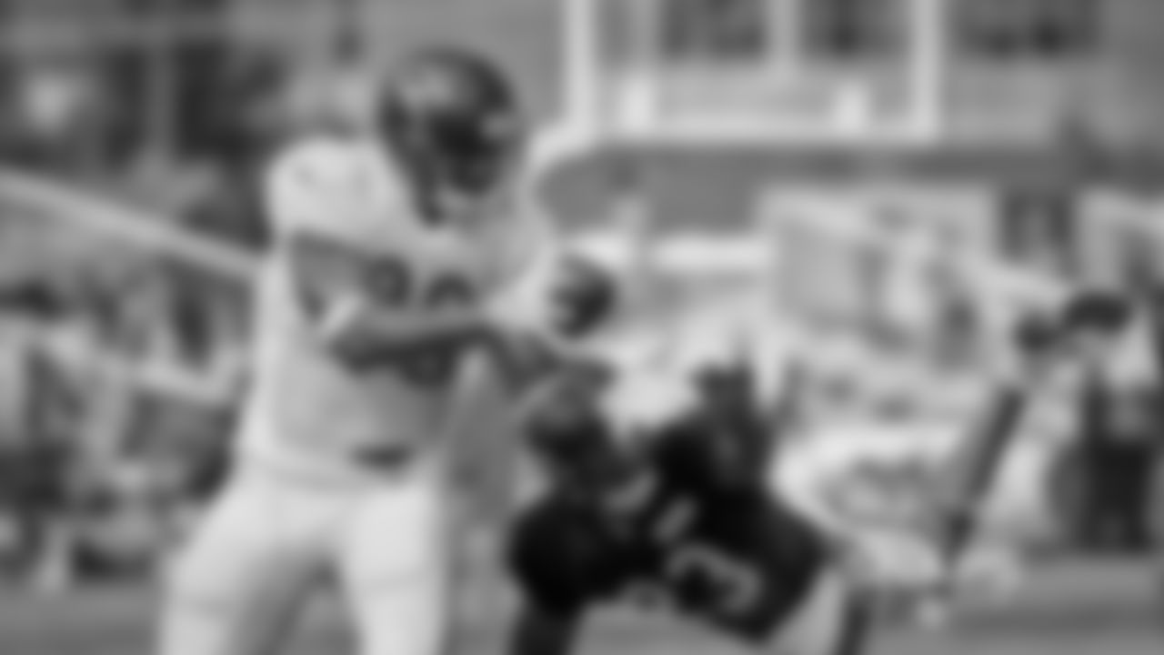 TE Dion Sims