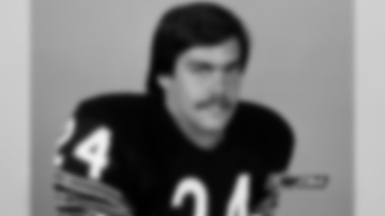 Jeff Fisher - Played four seasons with the Bears from 1981-84, contributing primarily as a punt and kickoff returner. More well known as the long-time NFL head coach of the Oilers/Titans and Rams.
