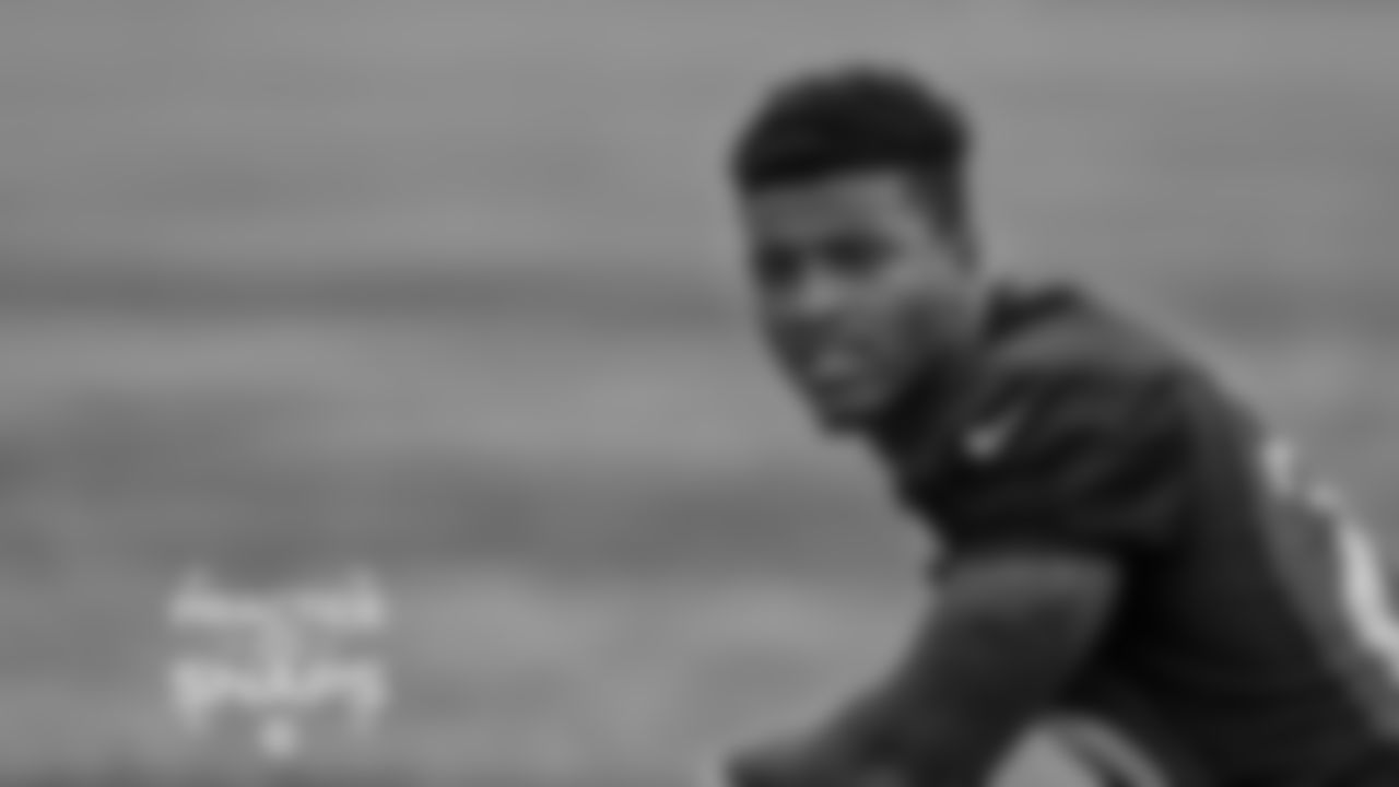 DB Deon Bush