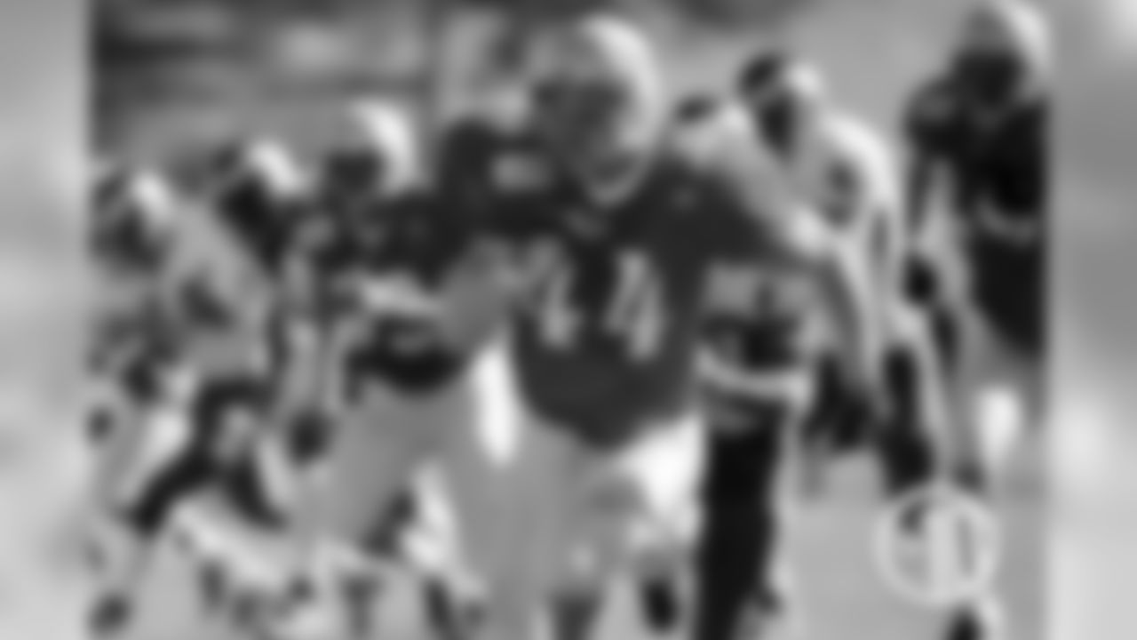 Brian Urlacher, LB New Mexico (2000)