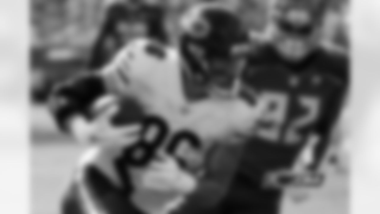 TE Zach Miller