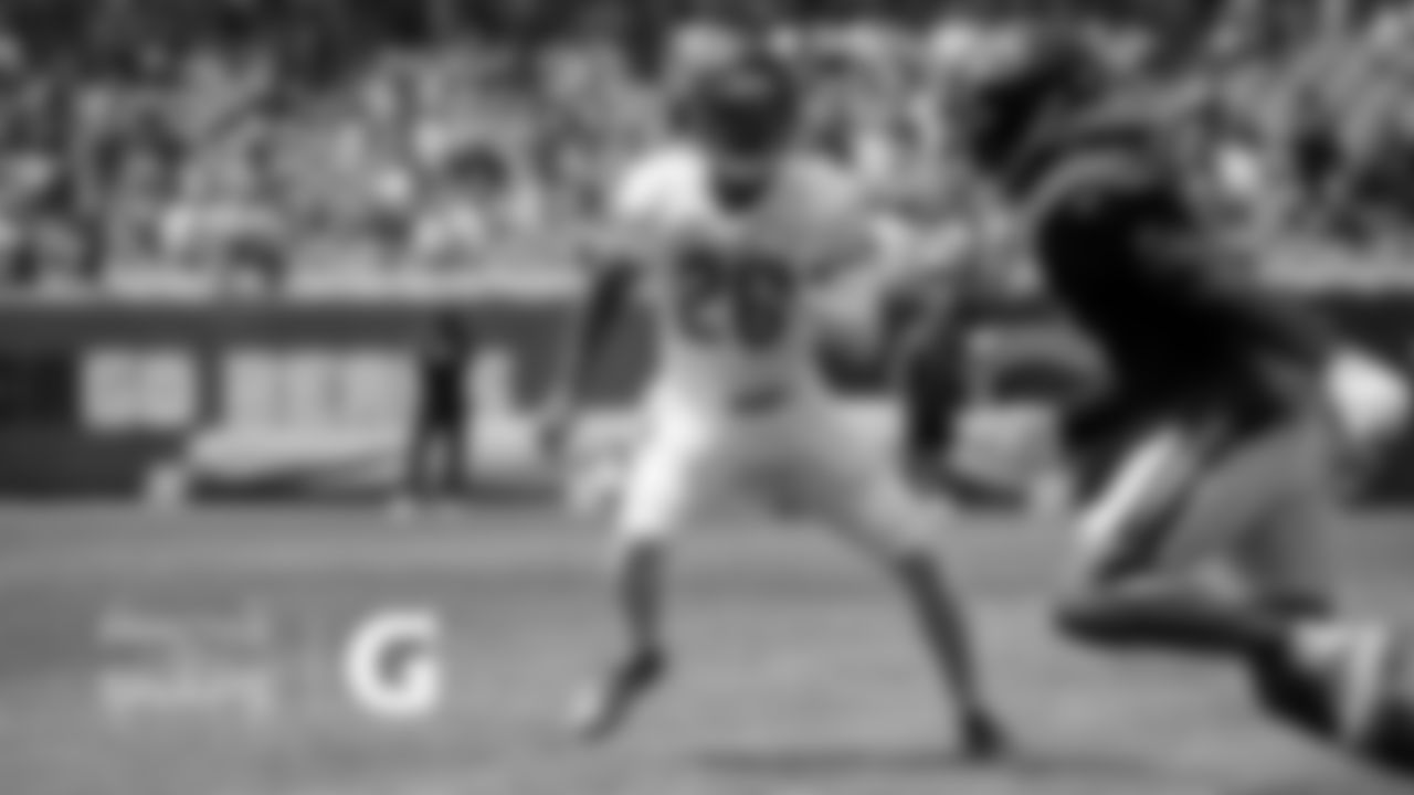 DB Deon Bush