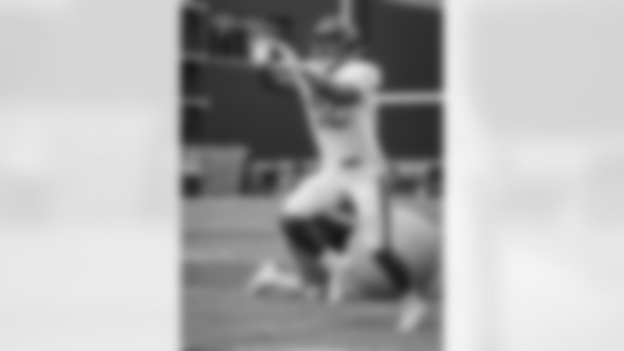 LB Caleb Johnson