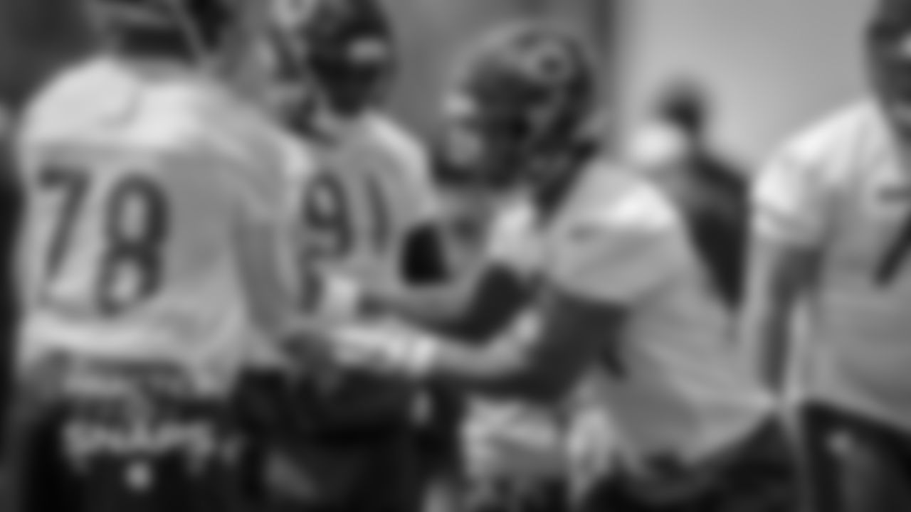 LB Leonard Floyd