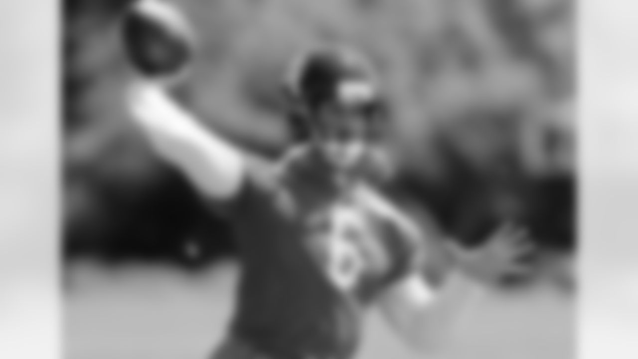 Jay Cutler throws a pass during a drill.