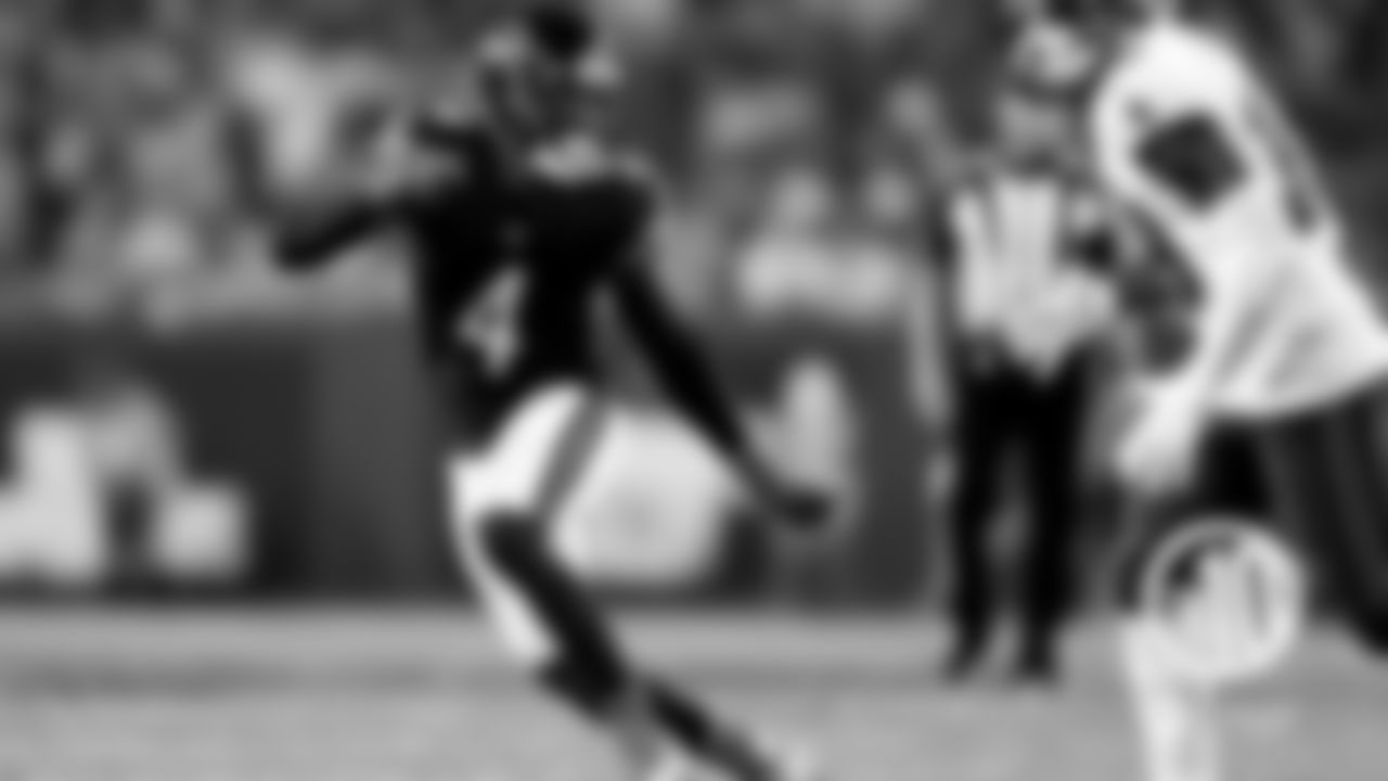 (9) Tampa, 1,002 miles
In their most recent trip to the Sunshine State, the Bears fell to Tom Brady and the Buccaneers 38-3 in Tampa earlier this season.