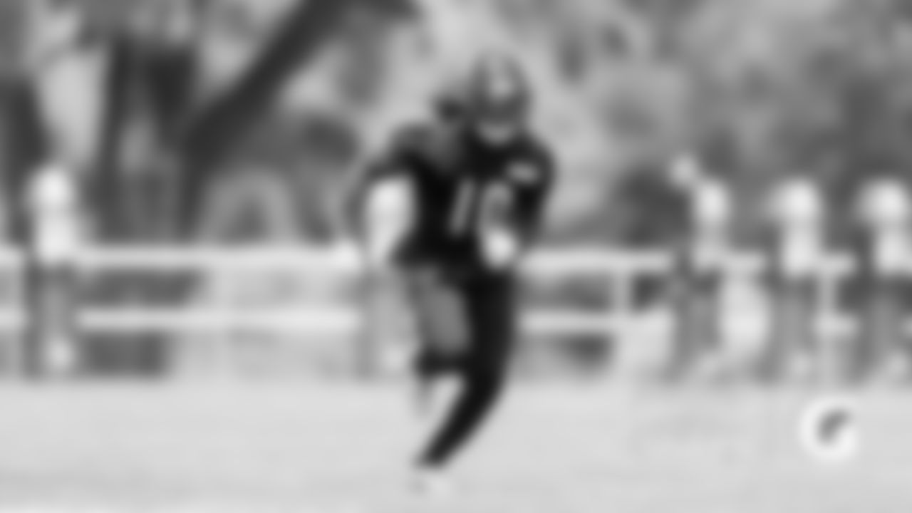 WR Nsimba Webster