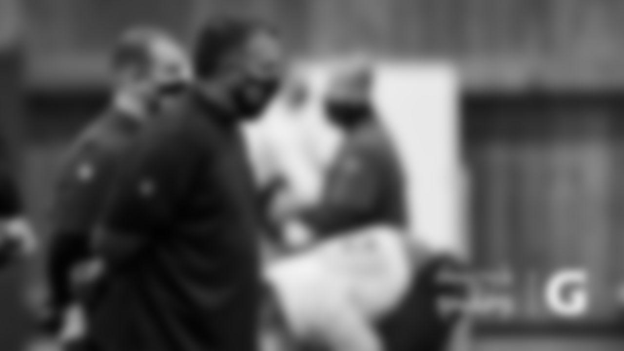 QB coach John DeFilippo