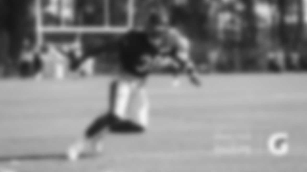 DB Tashaun Gipson Sr.