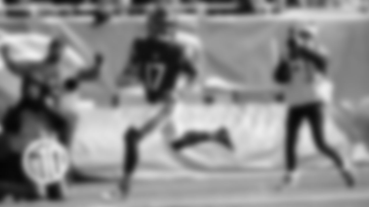 7. Bears trade up to draft Anthony Miller:
The Bears moved up in the second round of the draft to select Miller, who leads the team with seven touchdown receptions while catching 33 passes for 423 yards.