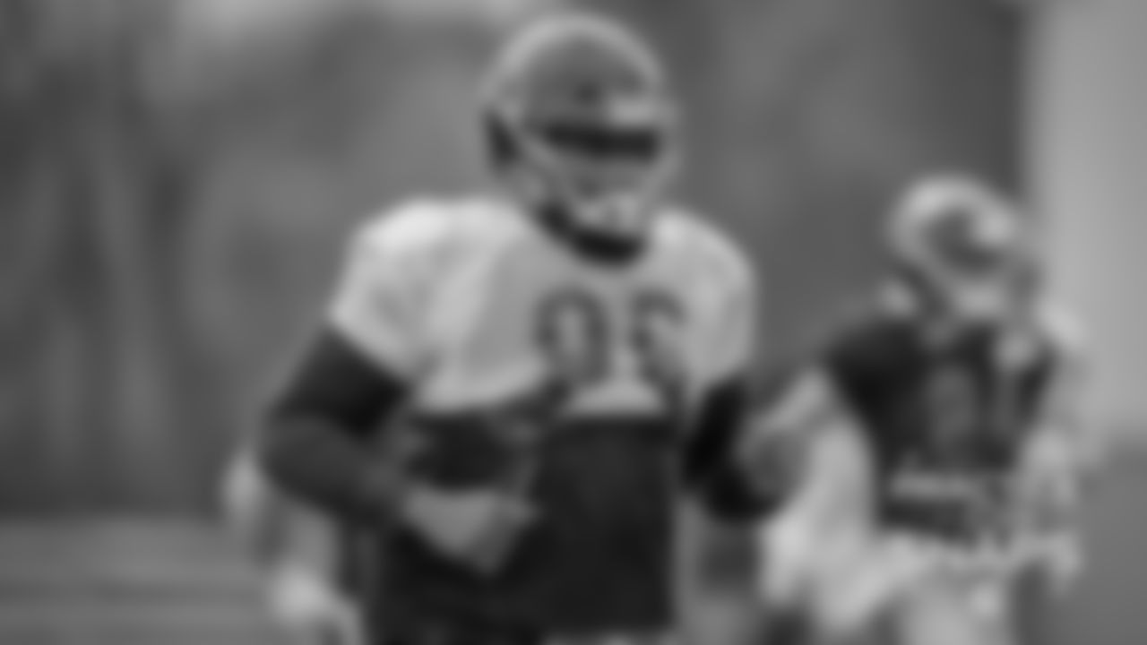 DT Akiem Hicks
