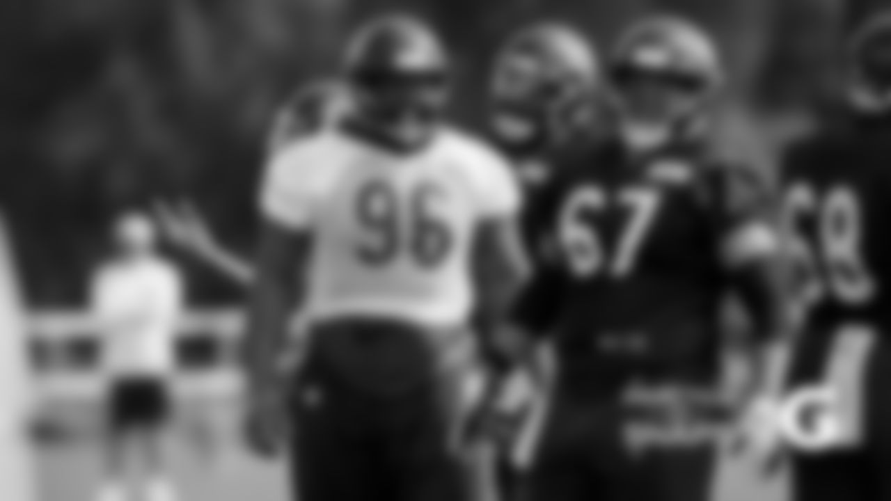 DL Akiem Hicks, OL Sam Mustipher