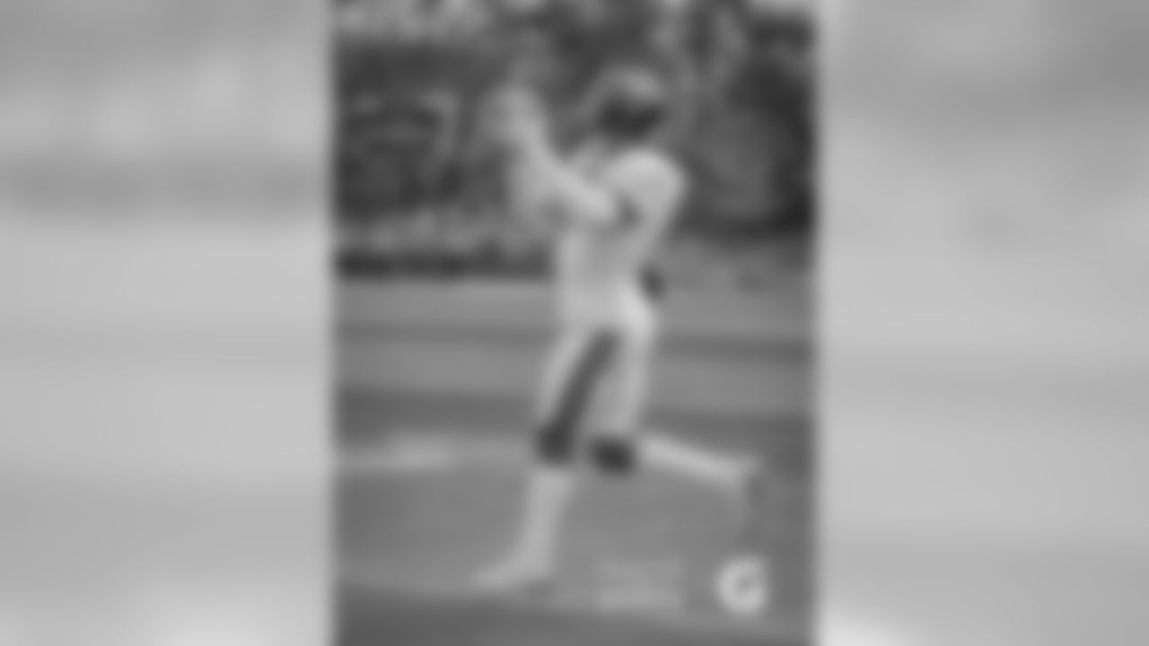 WR Anthony Miller