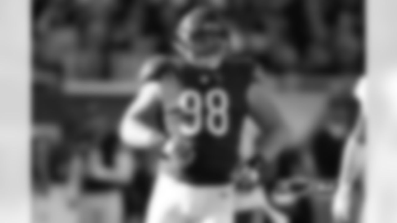 DL Mitch Unrein