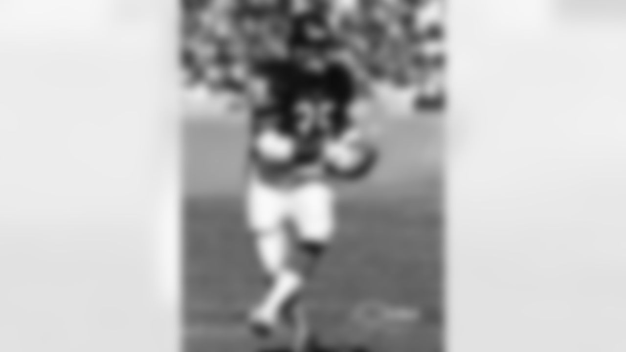 Neal Anderson
1990: 1,078 yards
1989: 1,275 yards
1988: 1,106 yards