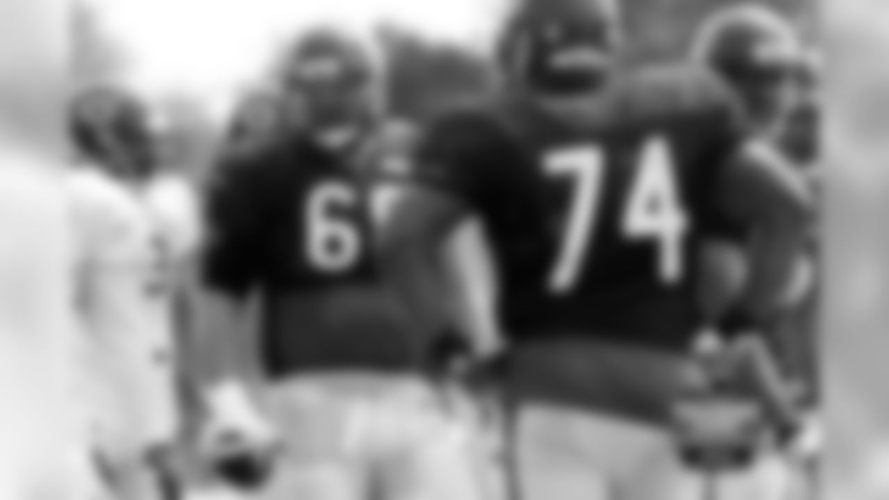 LG Matt Slauson, LT Jermon Bushrod