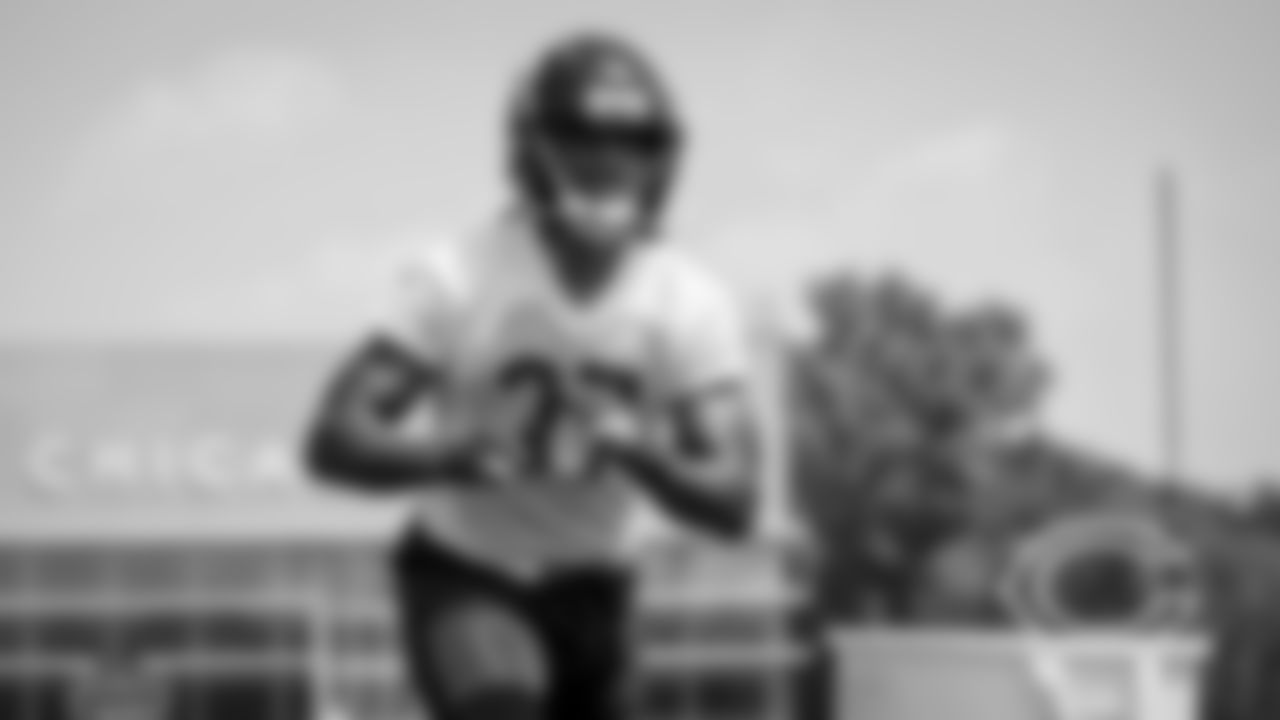 DB Elijah Hicks | #37