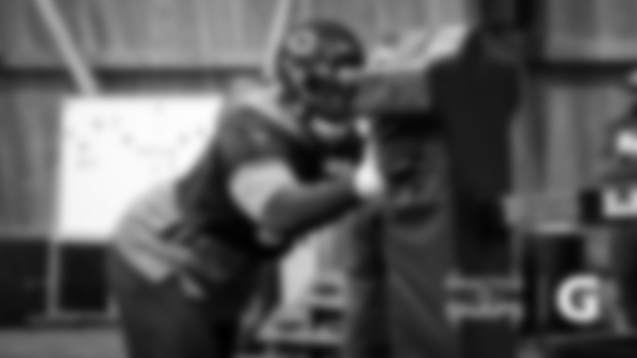 DL Bilal Nichols