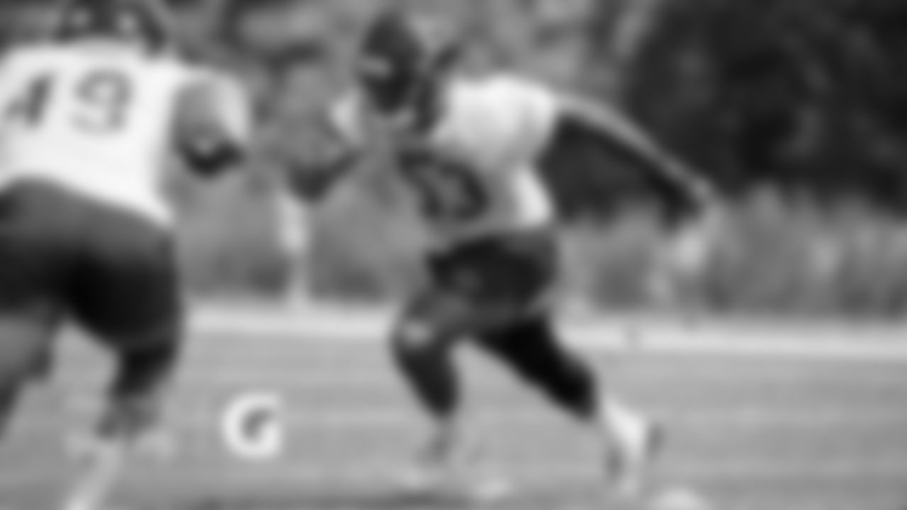 LB Ledarius Mack