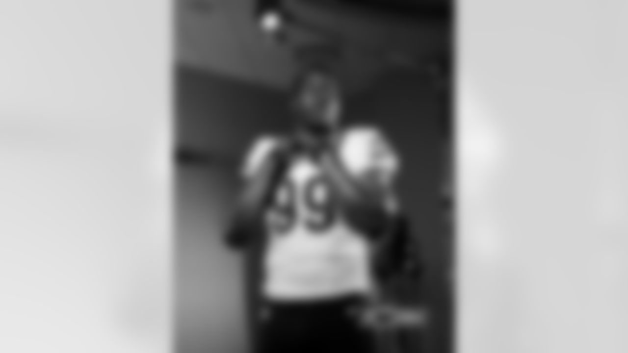 OLB - Lamarr Houston