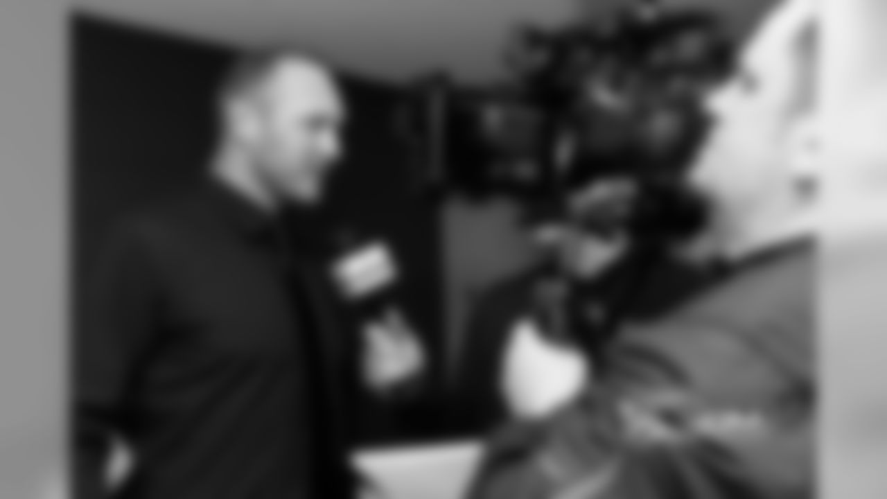 Urlacher gives his initial reaction to ChicagoBears.com after learning that he's going to be inducted into the Pro Football Hall of Fame.