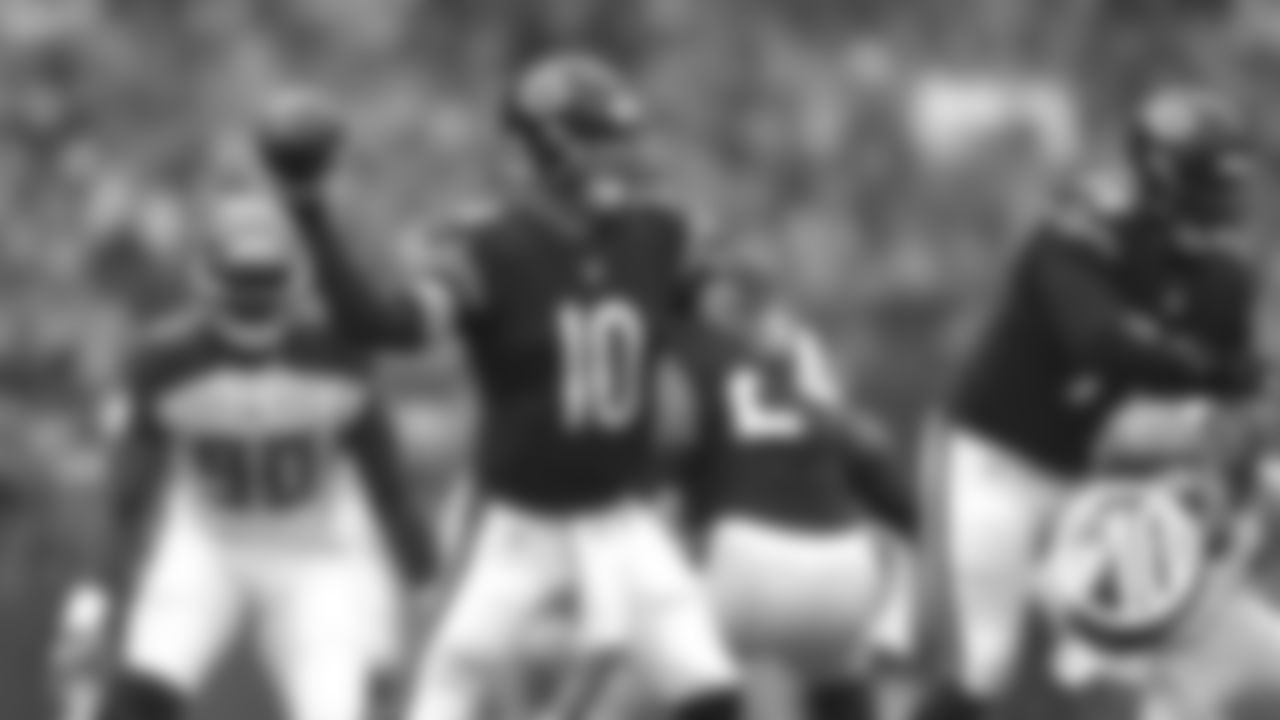 (5) Trubisky enjoys record day
Mitchell Trubisky threw the first of a team-record five first-half TD passes, a 39-yarder to Trey Burton on the Bears' first possession, as they raced to a 38-3 halftime lead en route to a 48-10 thrashing of the Buccaneers Sept. 30, 2018 at Soldier Field.
