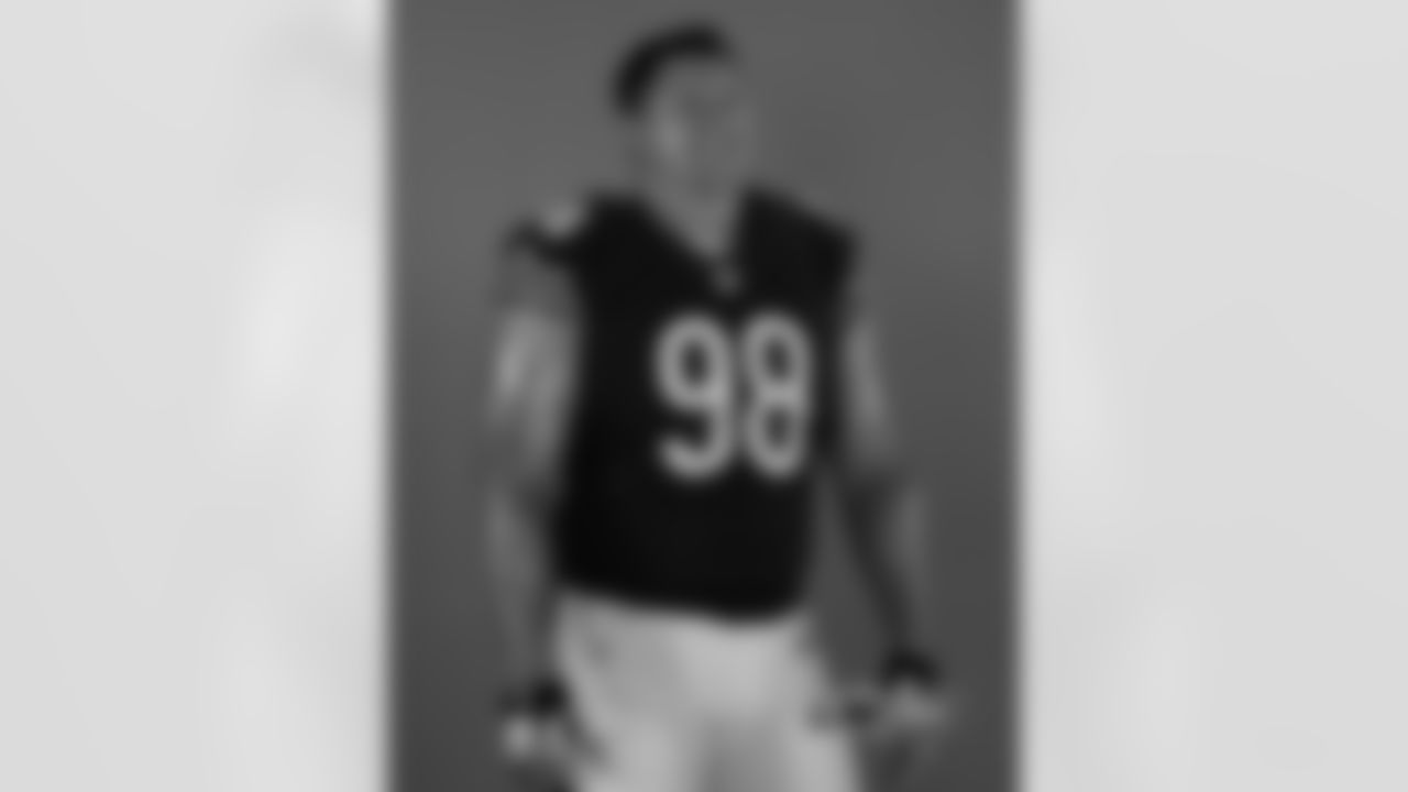 DL Mitch Unrein