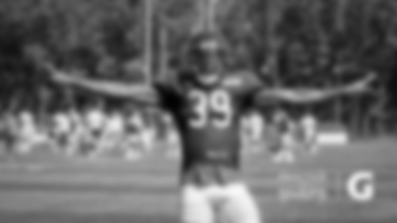DB Eddie Jackson