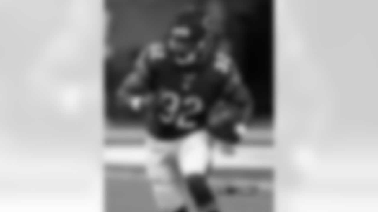 RB Senorise Perry