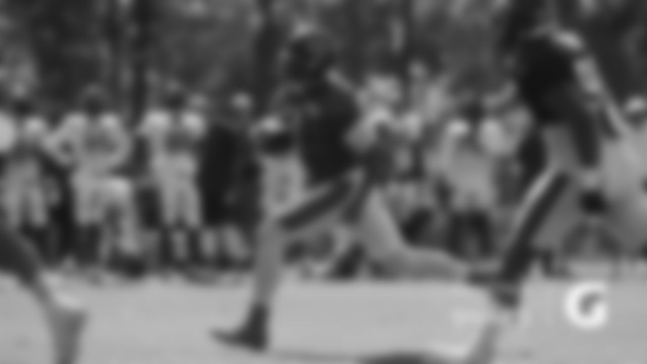 QB Justin Fields