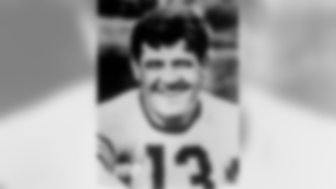 21. Joe Stydahar, T
1936-42, 45-46