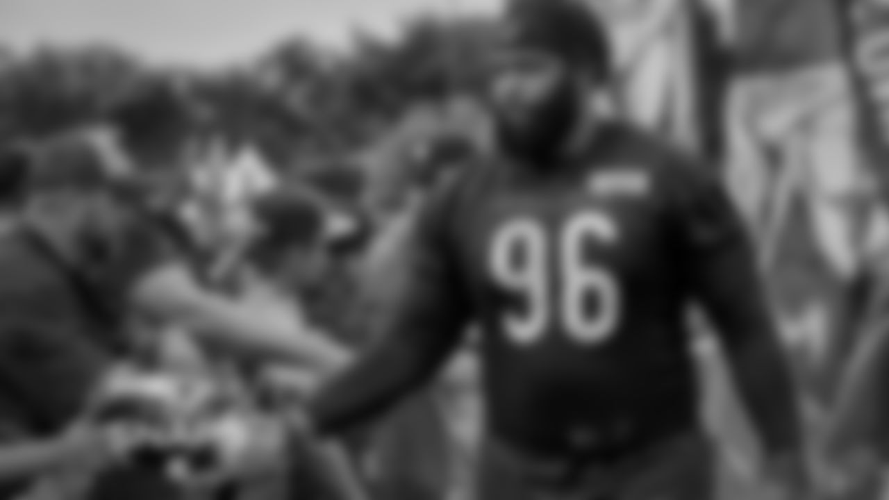 DE Akiem Hicks