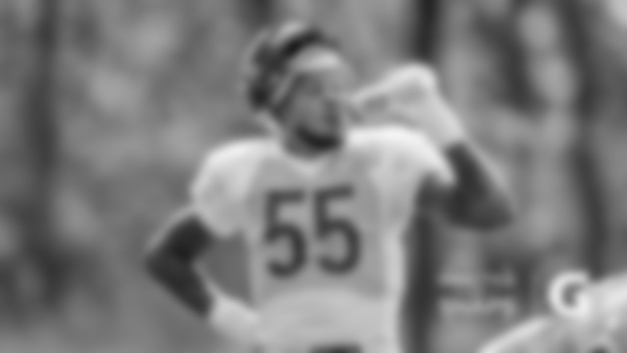 ILB Josh Woods