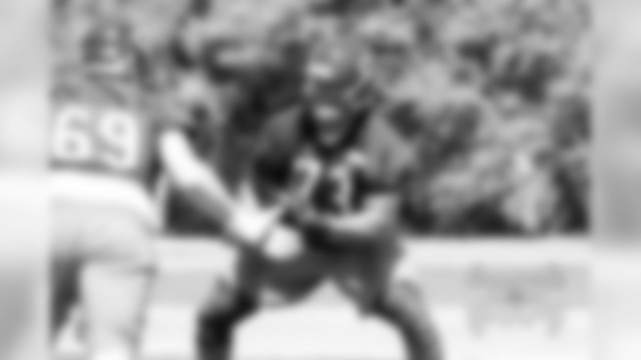OL Nate Chandler