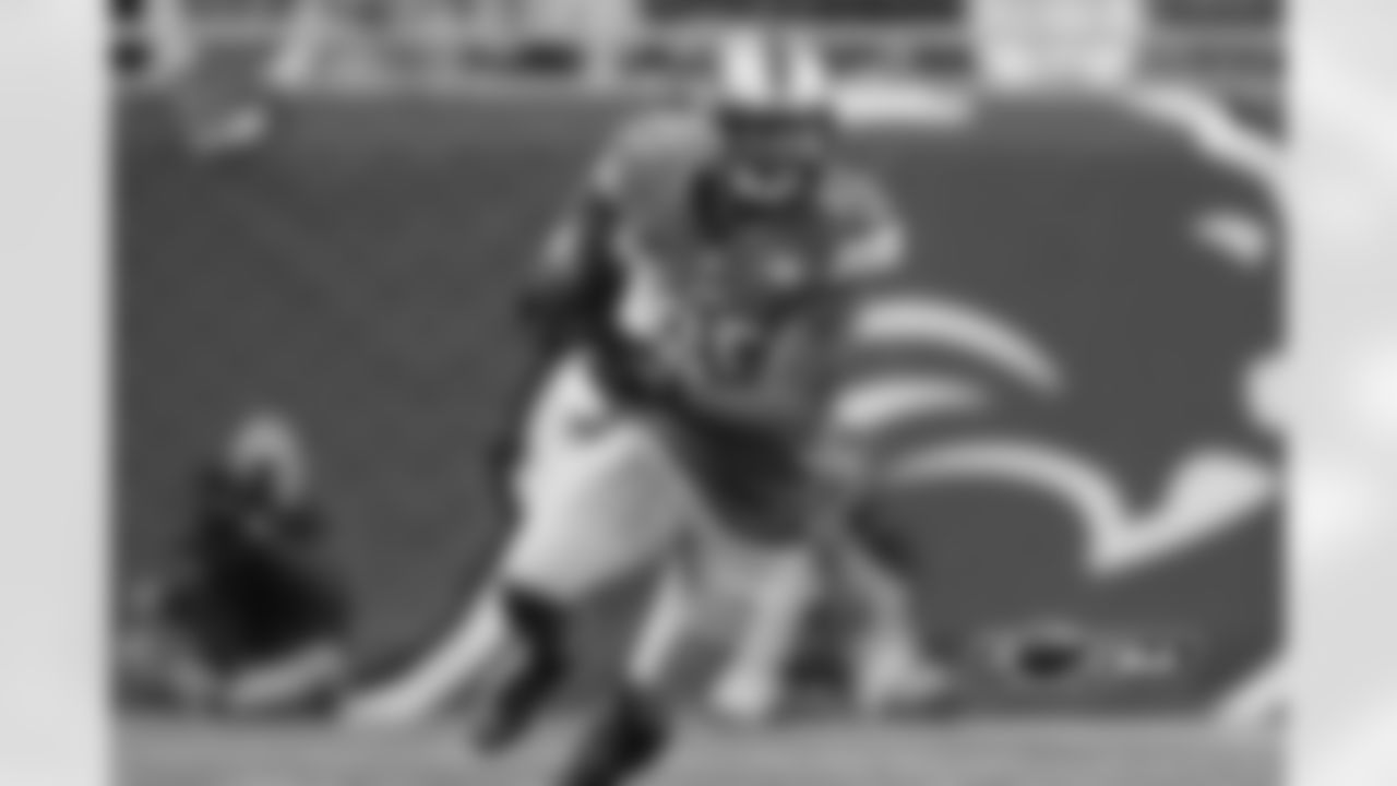 TE Eric Ebron