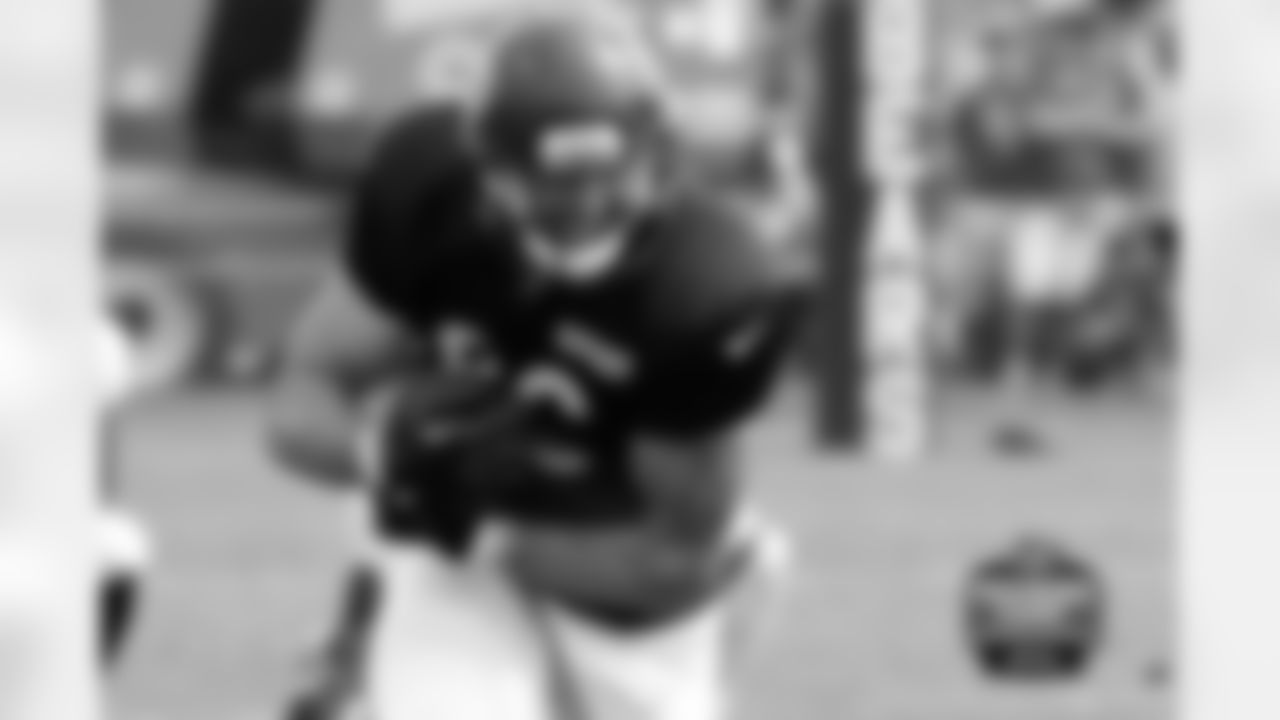 TE Zach Miller