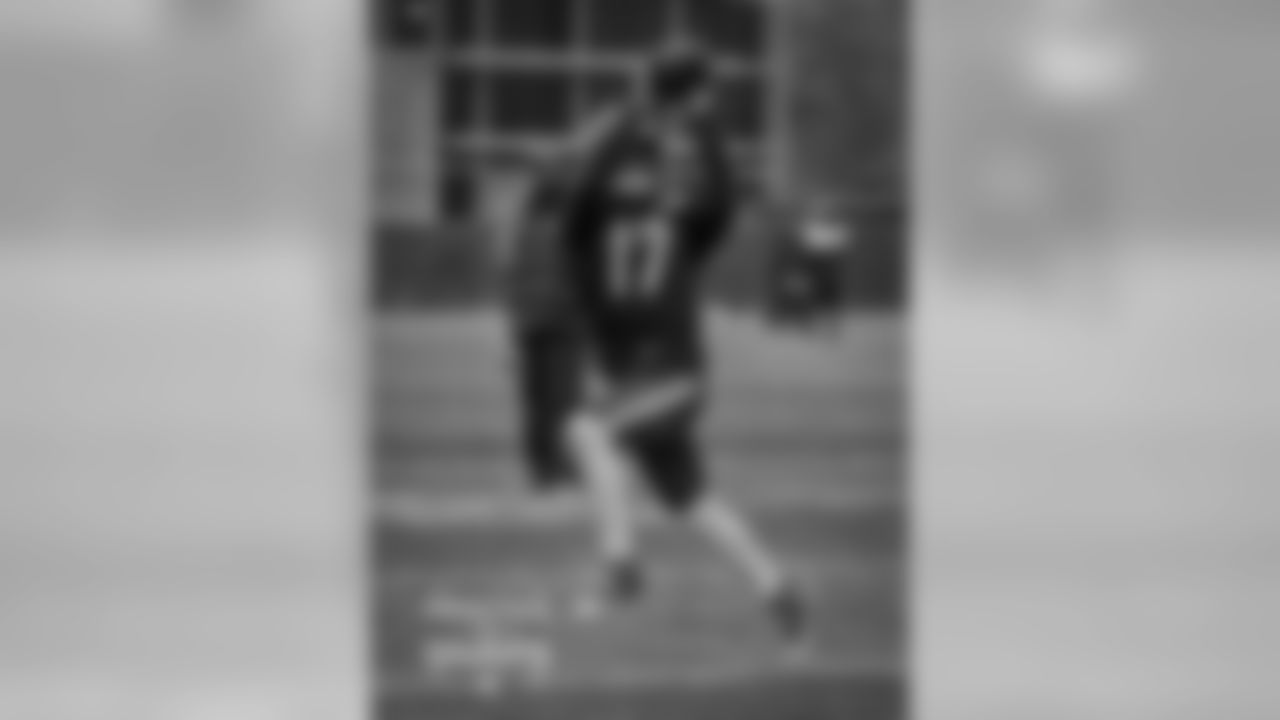 WR Anthony Miller