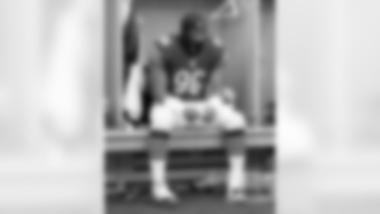 LB DeDe Lattimore