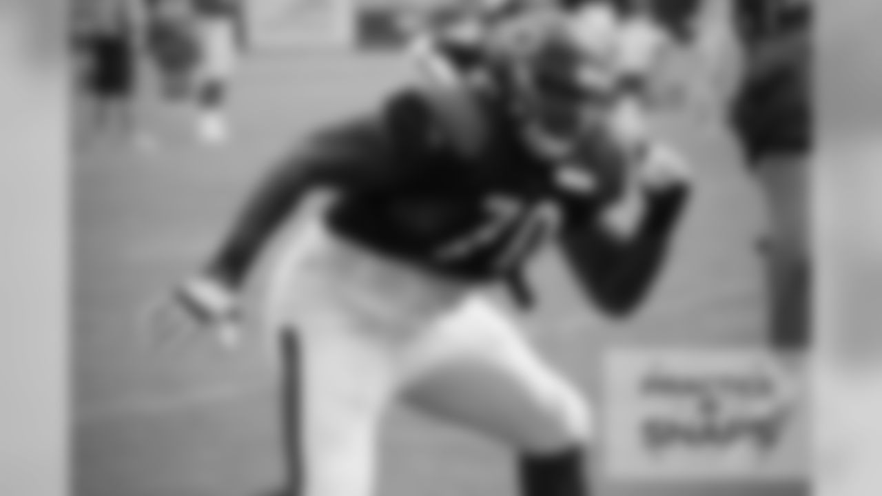 OL Bobby Massie