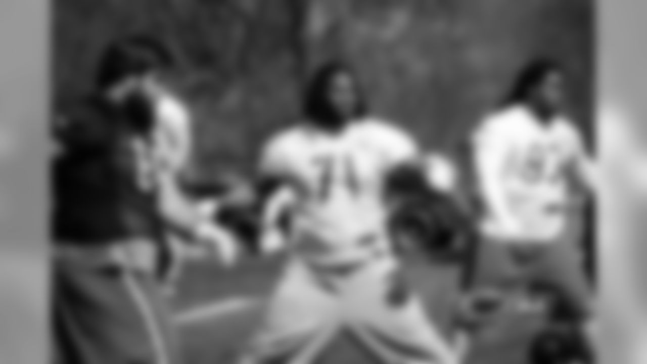 DE Ray McDonald