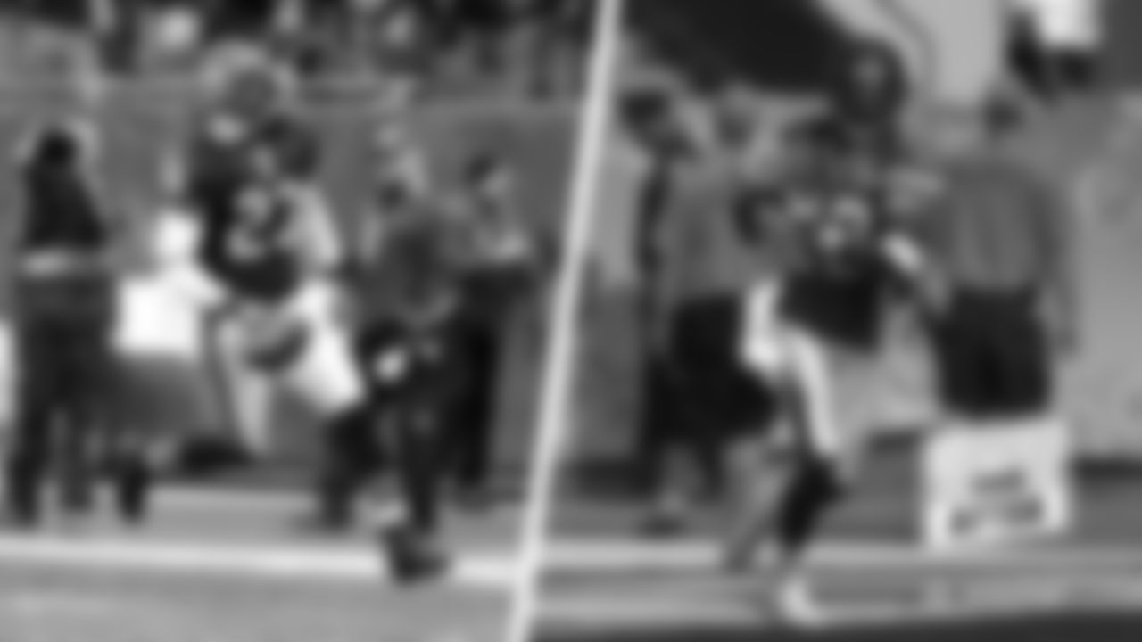 Devin Hester
Seasons voted to Pro Bowl with Bears: 2006, 2007, 2010
