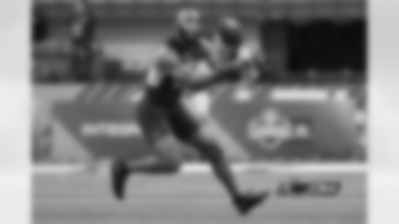 S DeAndre Houston-Carson