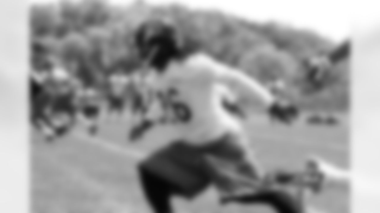 26 CB Tim Jennings