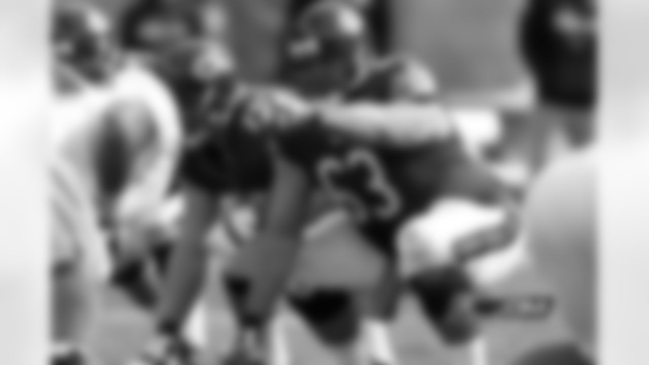 C - Roberto Garza (2005)