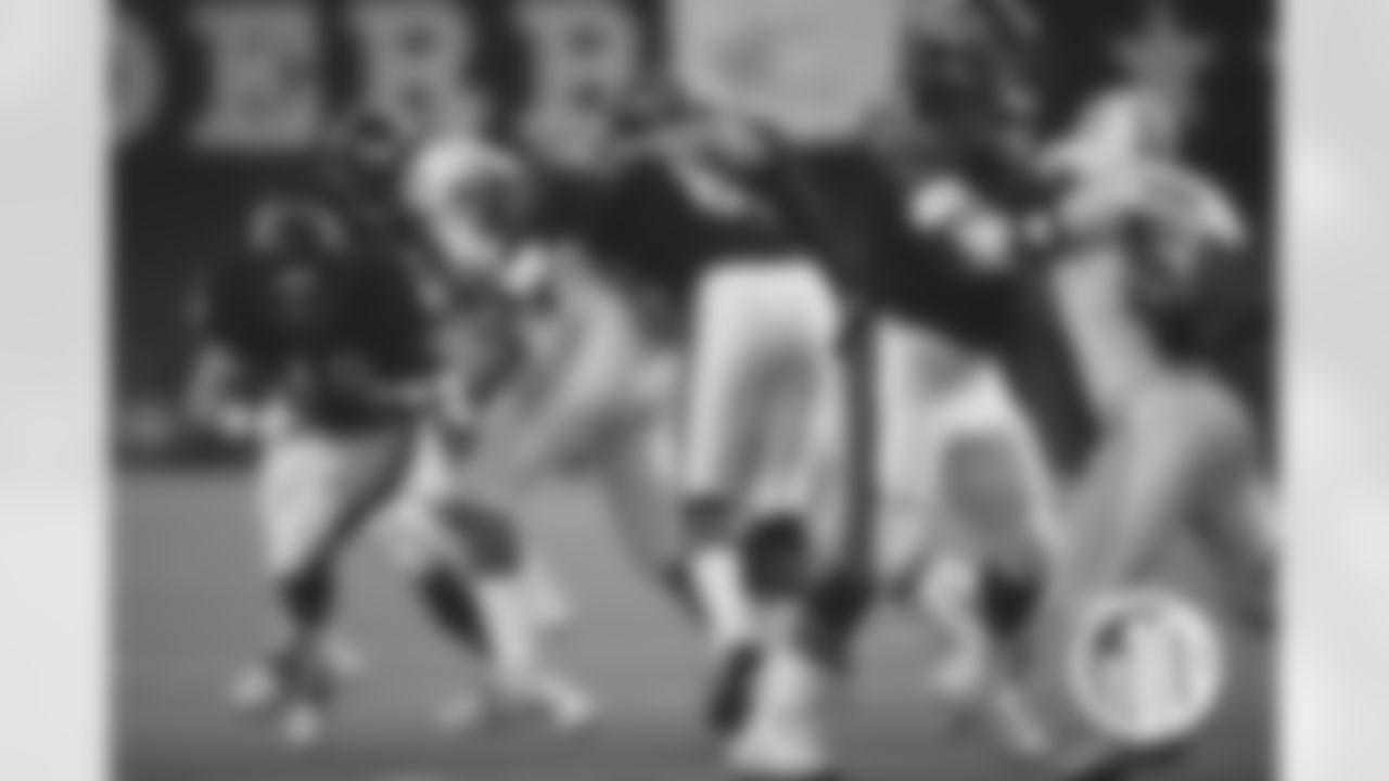 Oct. 25, 1998 - Bears defeat Oilers 23-20
Bears all-time record there: 1-0