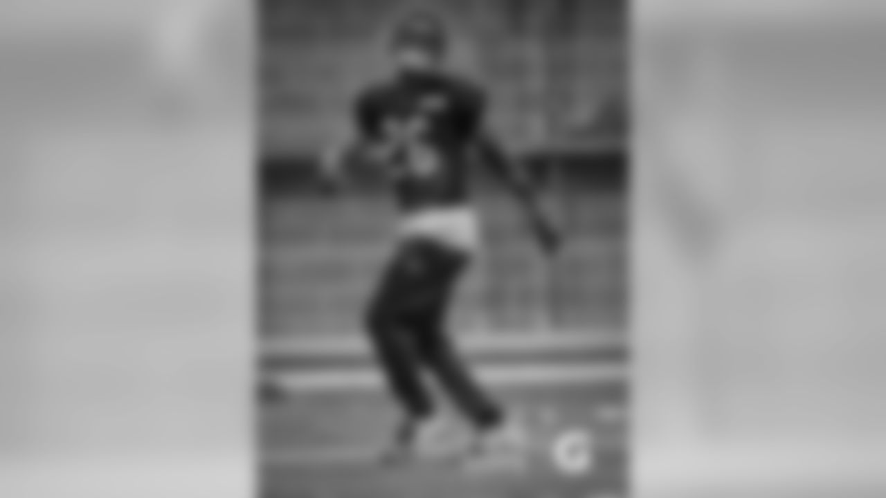 DB Deon Bush