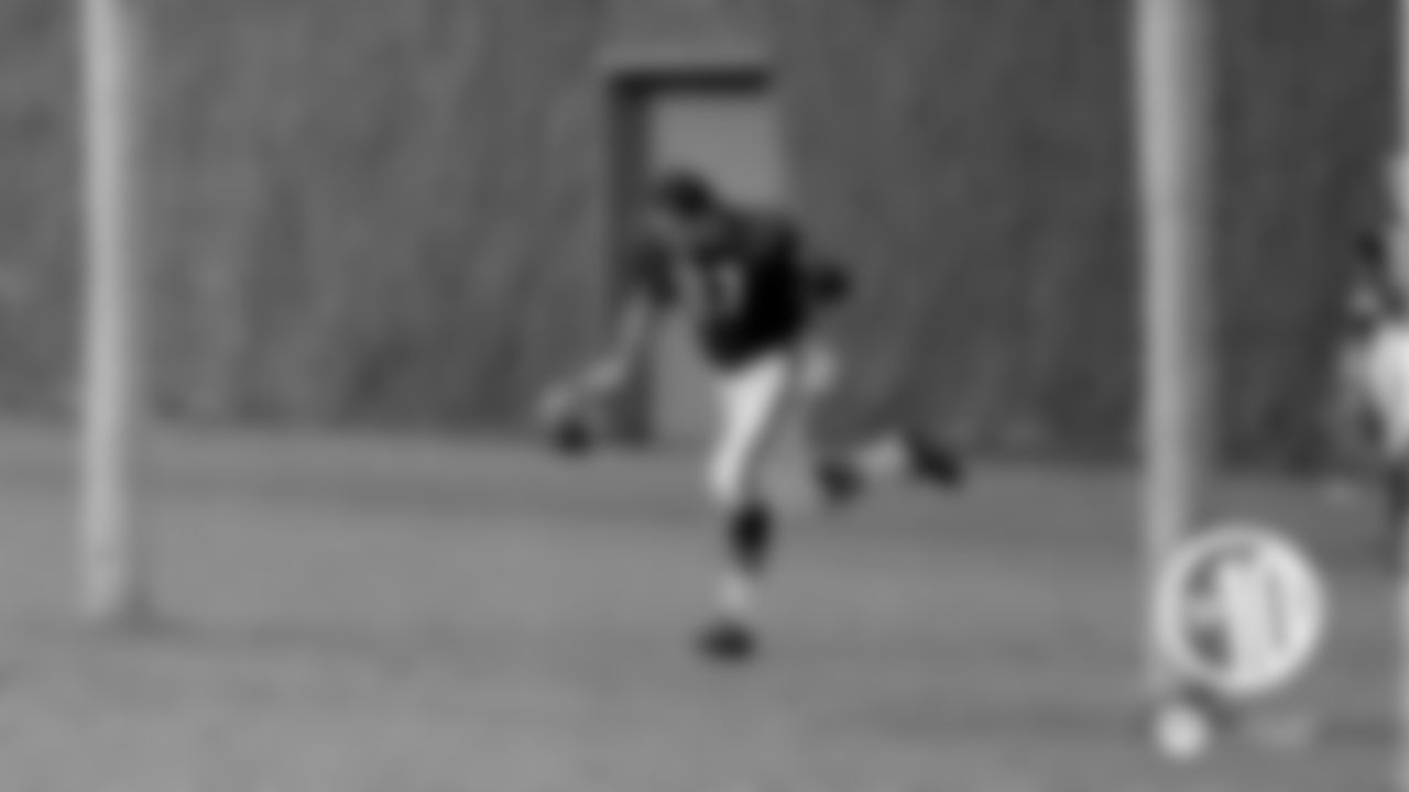 7. Ed O'Bradovich
The defensive end, who attended Proviso East High School and the University of Illinois, played 10 seasons with the Bears and was an integral member of the 1963 NFL championship team.