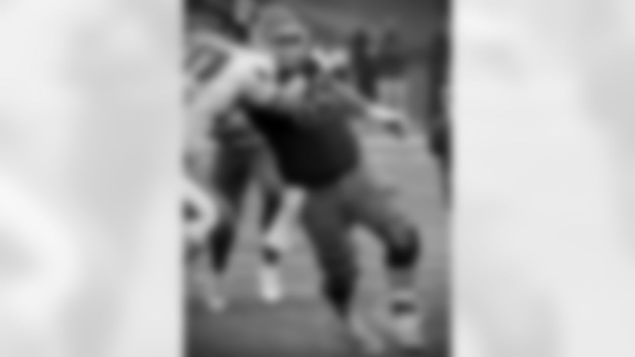 Illinois offensive lineman Doug Kramer